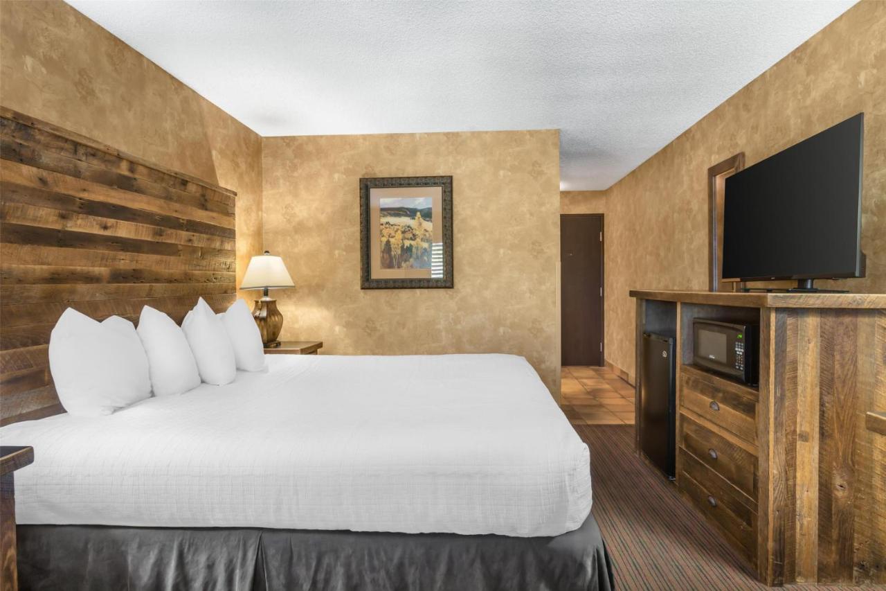 King Room - Non-Smoking at Best Western Plus Inn of Santa Fe