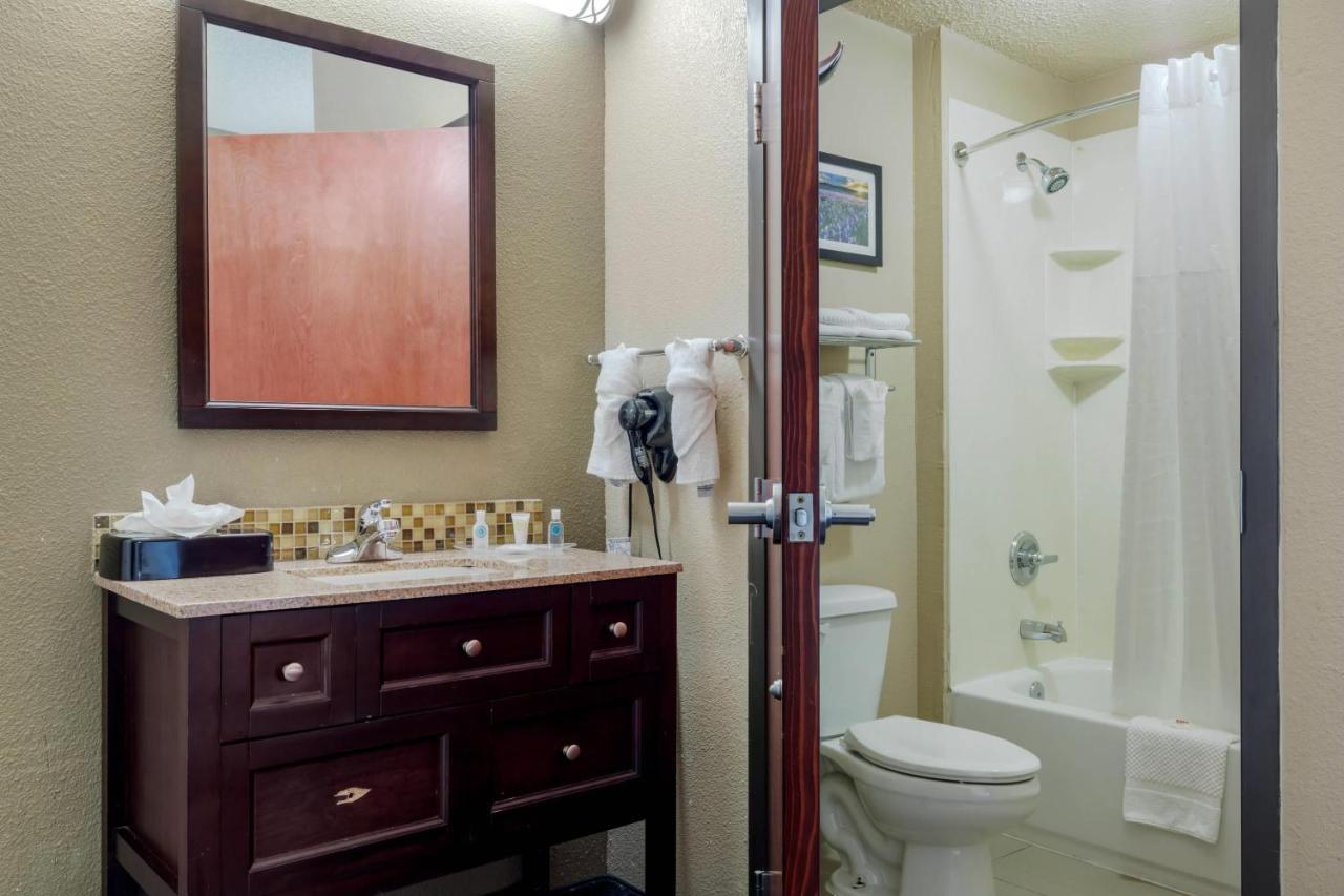 Queen Suite with Two Queen Beds - Non-Smoking at Comfort Suites Waco North - Near University Area