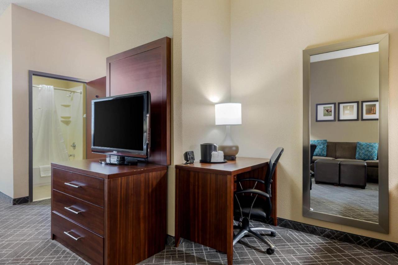 Queen Suite with Two Queen Beds - Non-Smoking at Comfort Suites Waco North - Near University Area