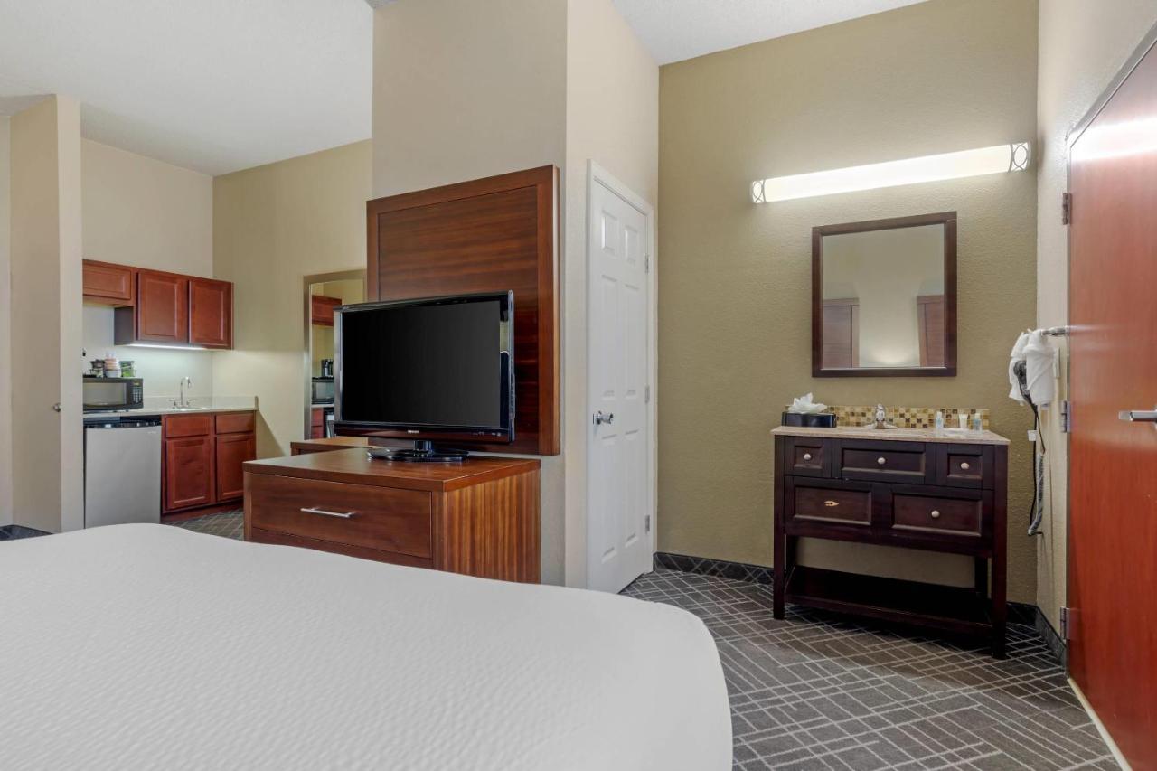 Queen Suite with Two Queen Beds - Non-Smoking at Comfort Suites Waco North - Near University Area