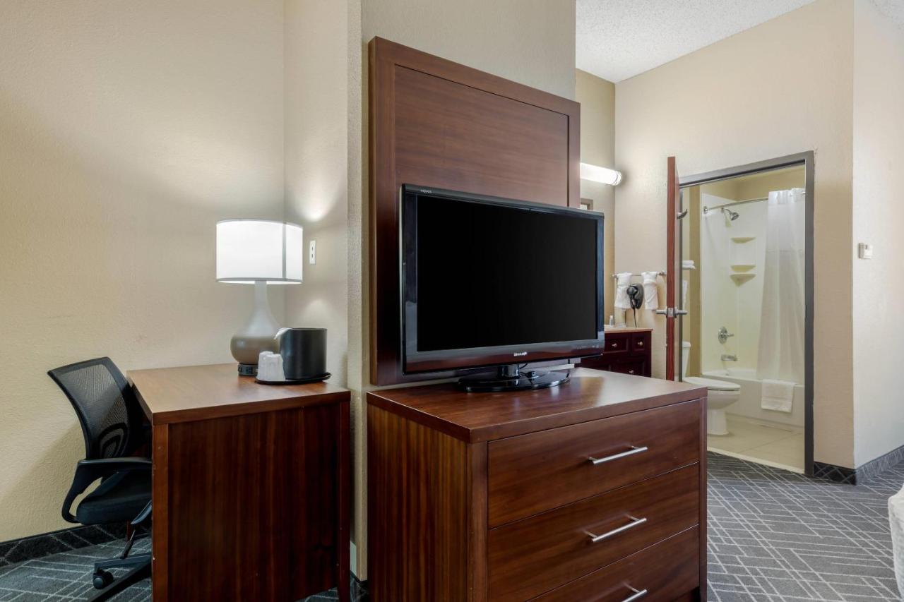 Queen Suite with Two Queen Beds - Non-Smoking at Comfort Suites Waco North - Near University Area