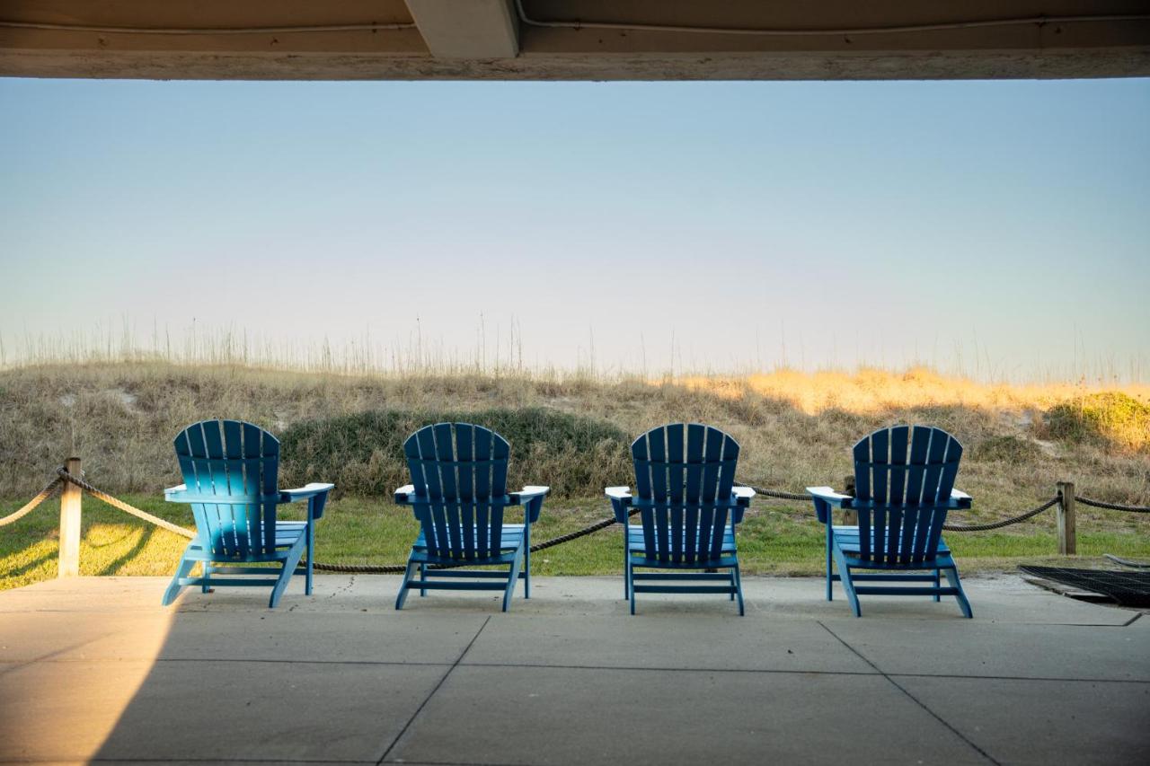 | Elizabeth Pointe Lodge