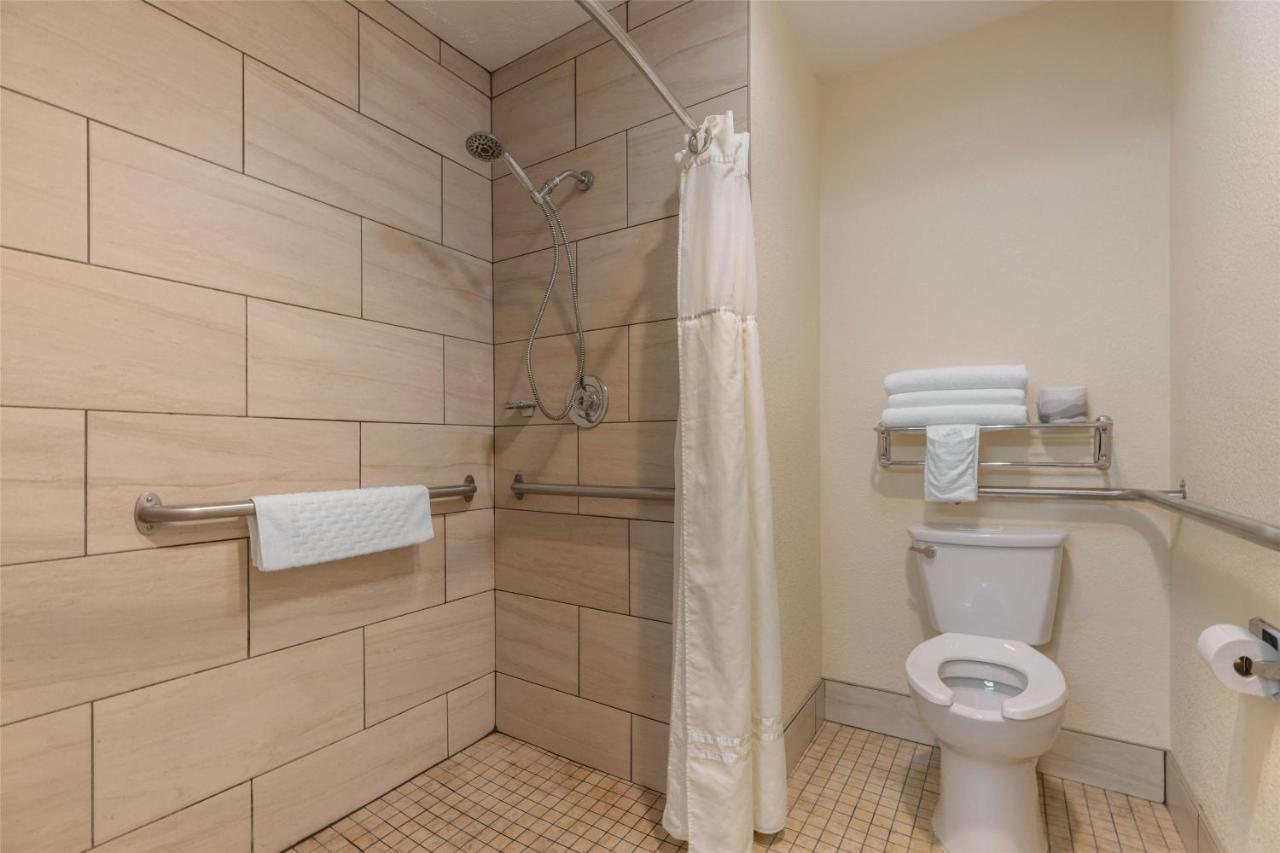  | Best Western Parkside Inn