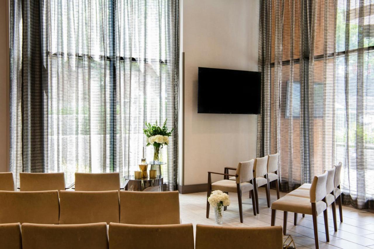 AC Hotel by Marriott Seattle Bellevue/Downtown