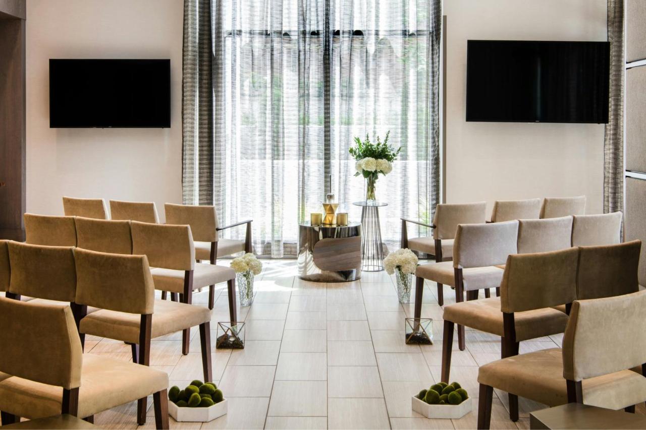 AC Hotel by Marriott Seattle Bellevue/Downtown