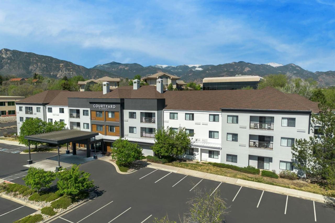 | Courtyard by Marriott Colorado Springs South