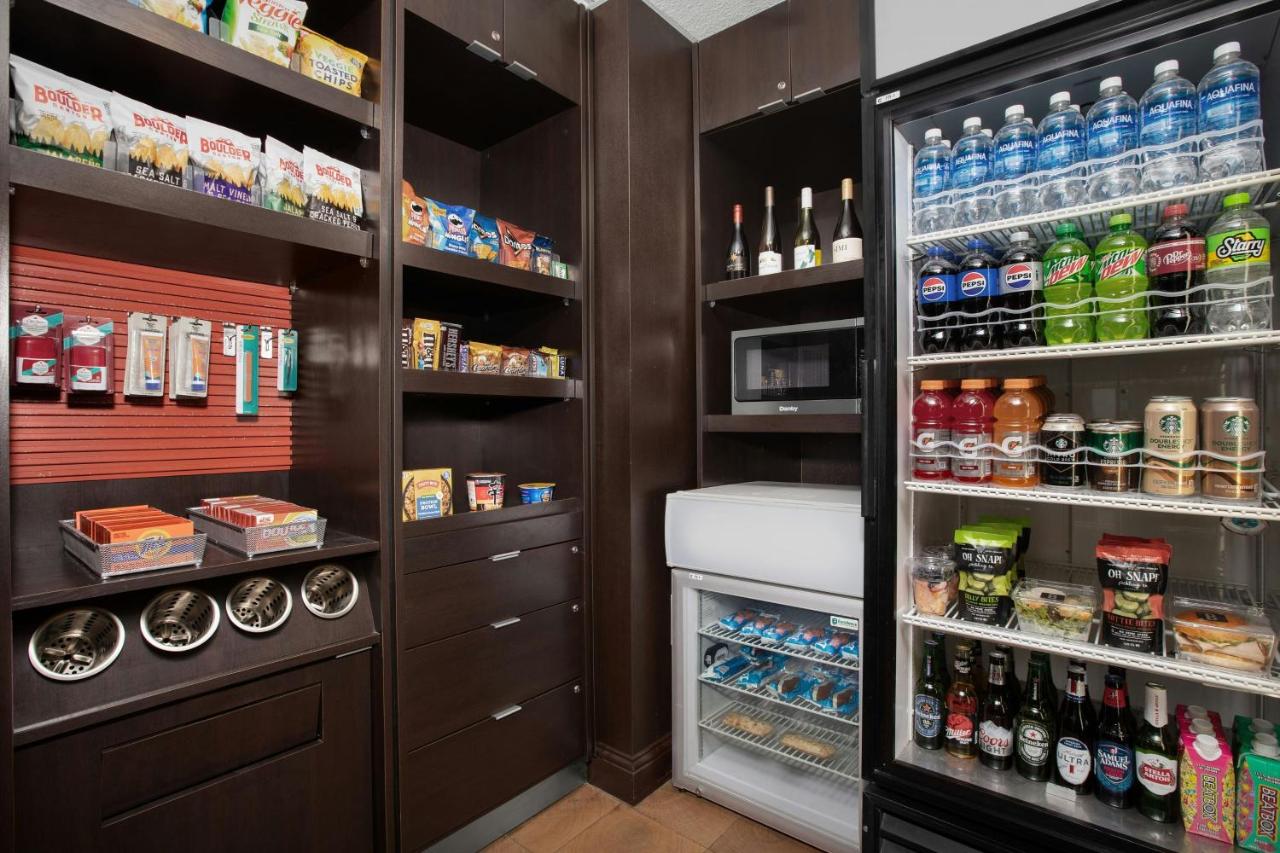 | Courtyard by Marriott Colorado Springs South