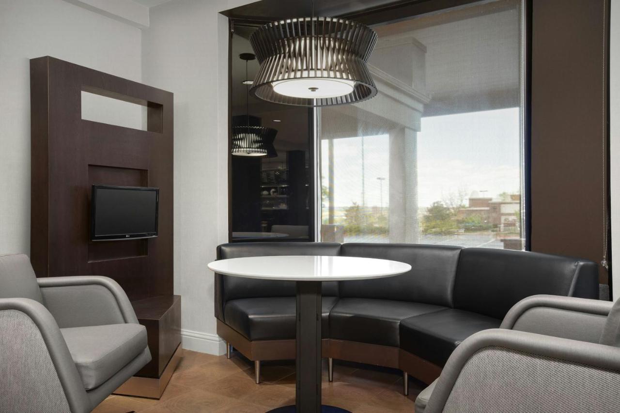 | Courtyard by Marriott Colorado Springs South