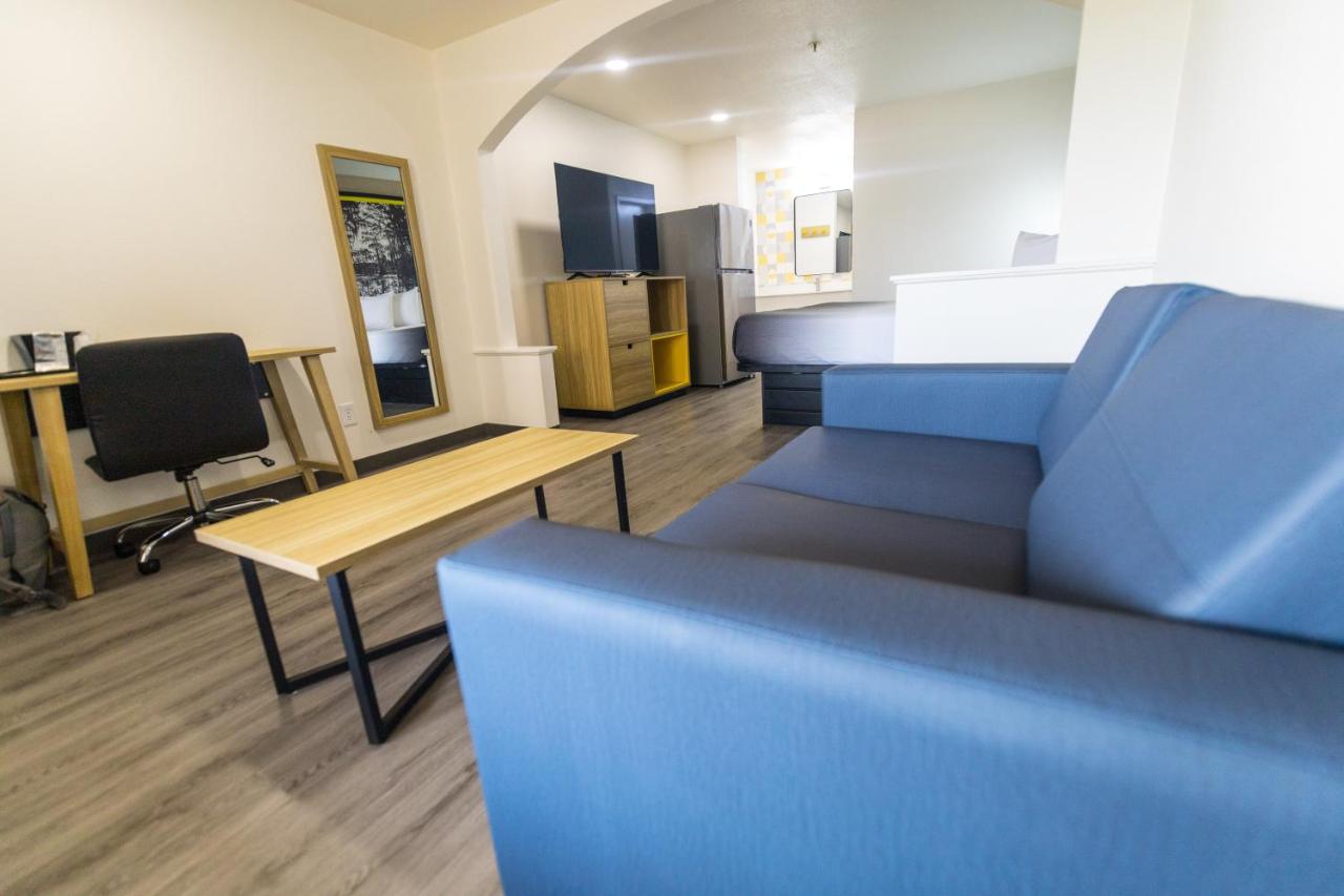 Room #106026434 at Super 8 by Wyndham Jasper TX