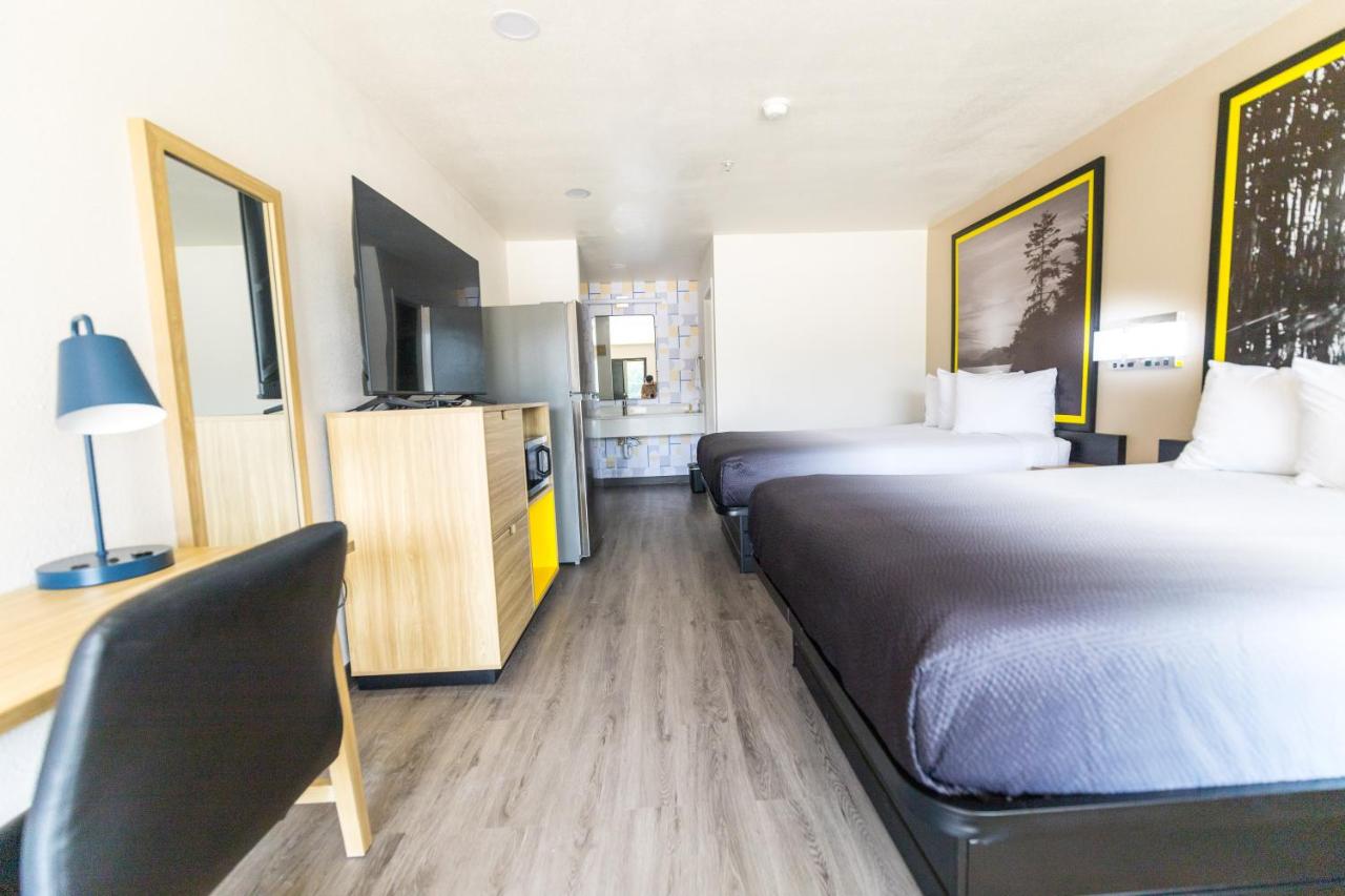 Double Room with Two Double Beds - Non-Smoking at Super 8 by Wyndham Jasper TX