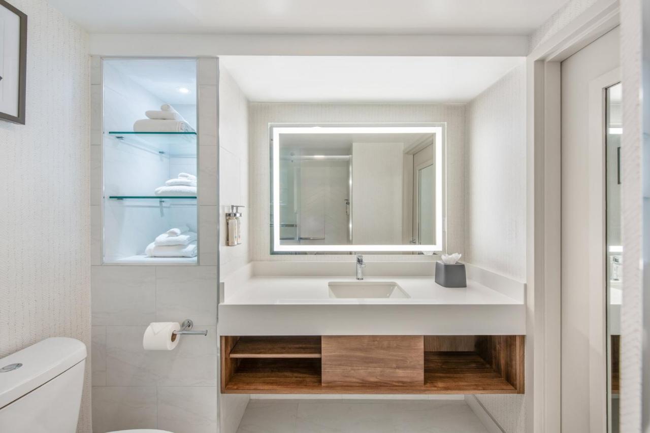 | Holiday Inn Los Angeles Gateway - Torrance, an IHG Hotel