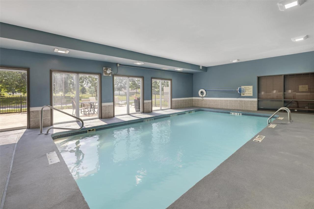 | Best Western Plus Lee's Summit Hotel & Suites
