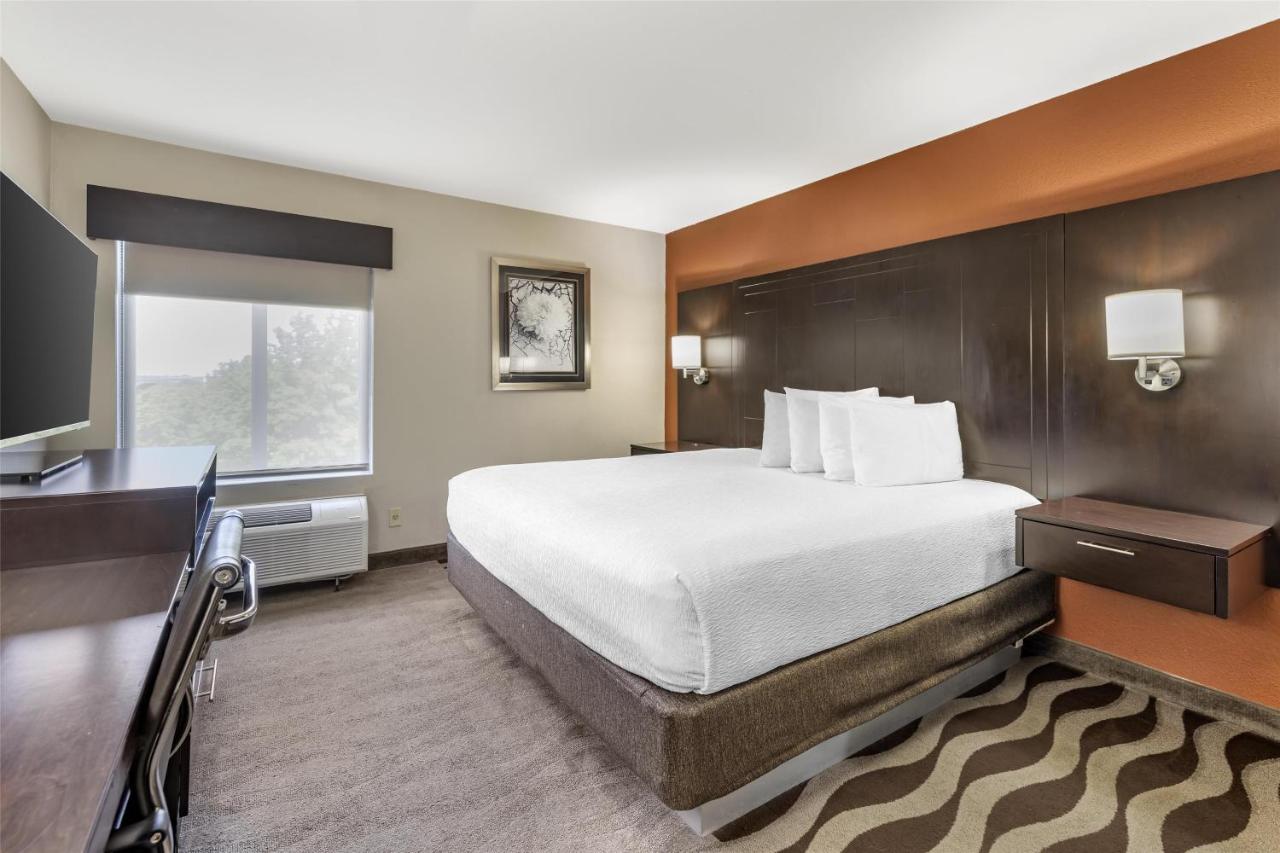 King Room at Best Western Plus Lee's Summit Hotel & Suites