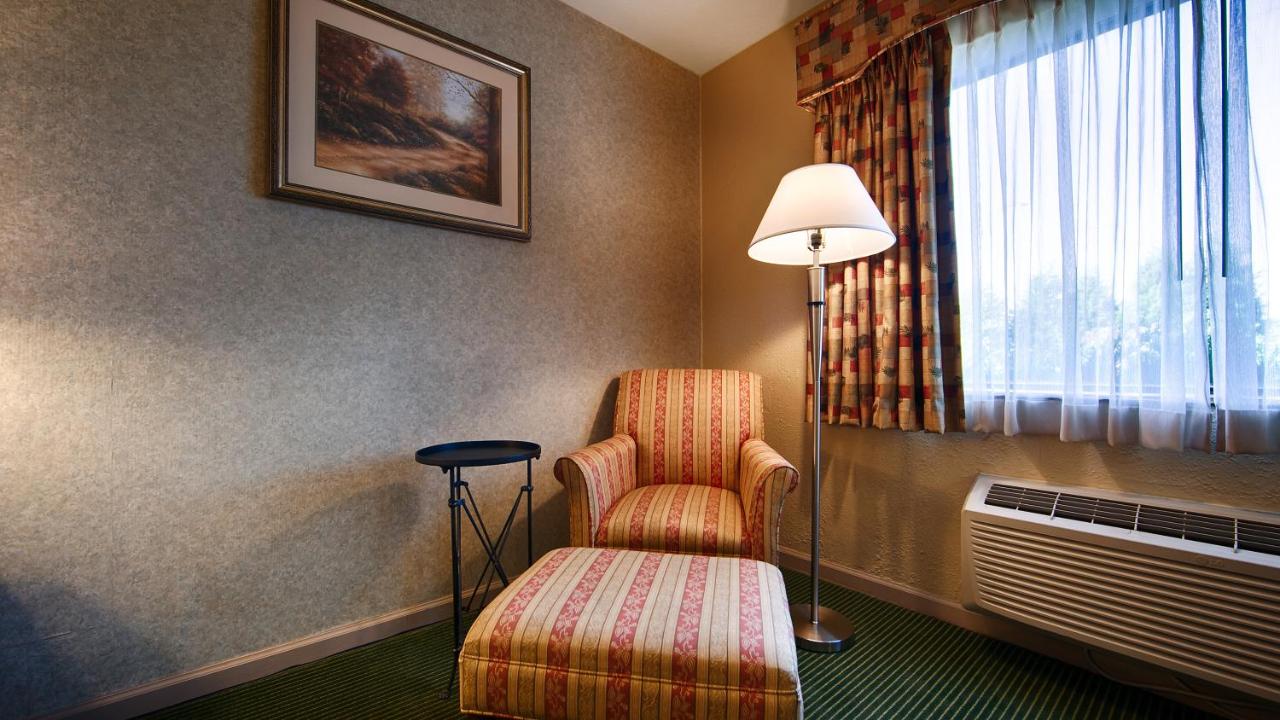 King Room - Non-Smoking at Best Western Shepherdsville-Louisville South Hotel