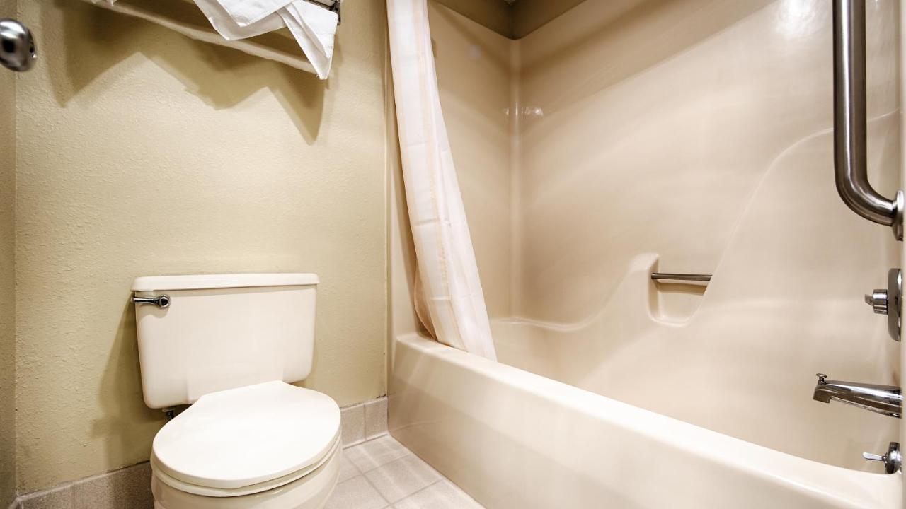 King Room - Non-Smoking at Best Western Shepherdsville-Louisville South Hotel