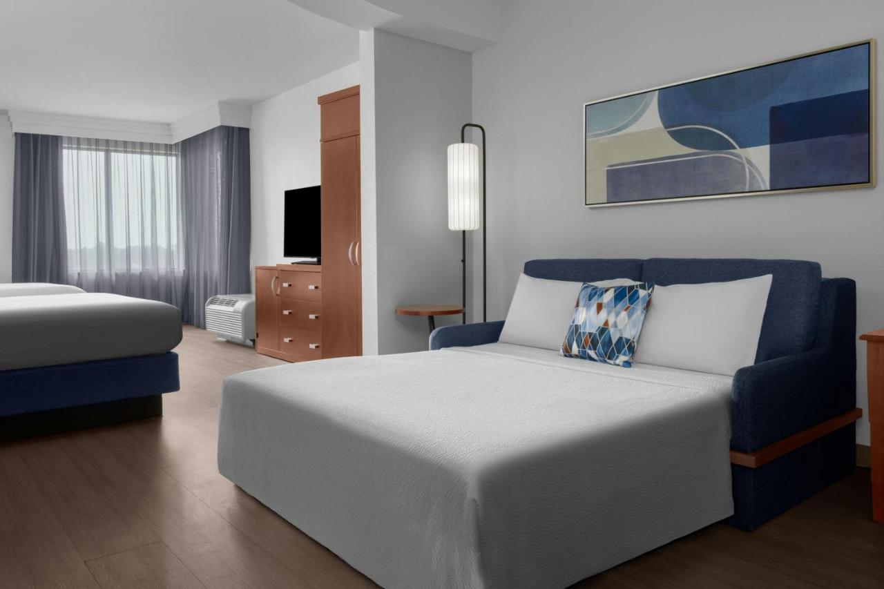  | Courtyard By Marriott Houston Kingwood
