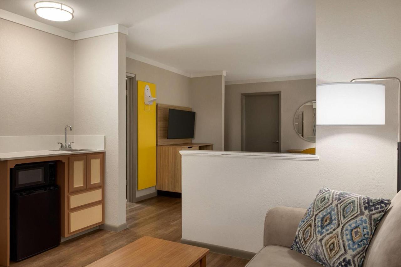 Studio Suite with 2 Queen Beds and 1 King Bed, Non-Smoking at Days Inn by Wyndham Suites Fredericksburg
