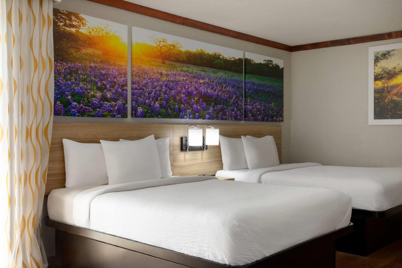 Studio Suite with 2 Queen Beds and 1 King Bed, Non-Smoking at Days Inn by Wyndham Suites Fredericksburg