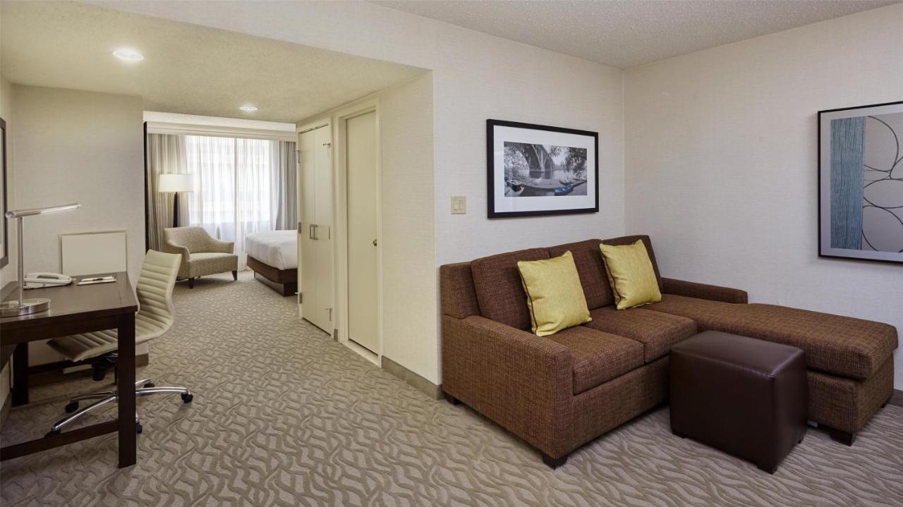 Junior Suite with King Bed and Sofa Bed at DoubleTree by Hilton Washington DC - Crystal City