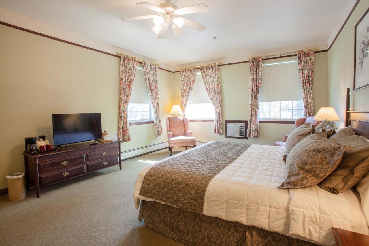 King Studio at Rivers Edge Resort