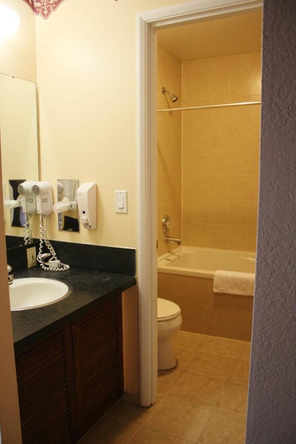 | Relax Inn Chehalis