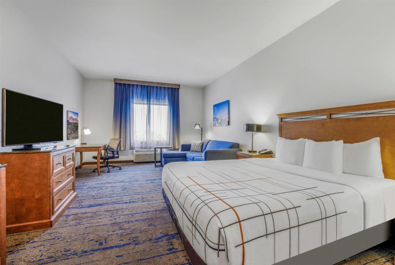 King Room with Sofa Bed at La Quinta Inn & Suites by Wyndham Twin Falls