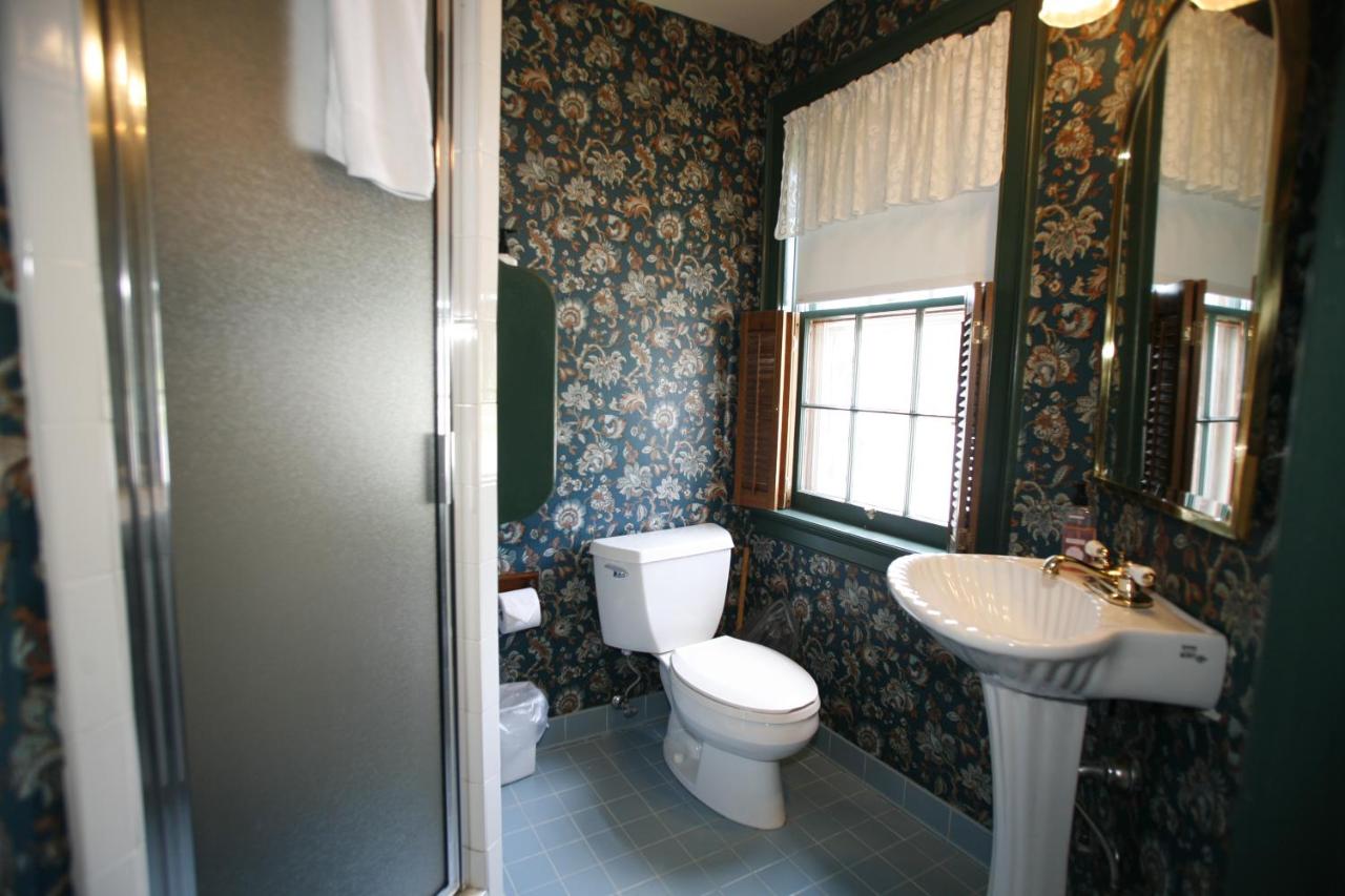  | Parsonage Inn Bed and Breakfast