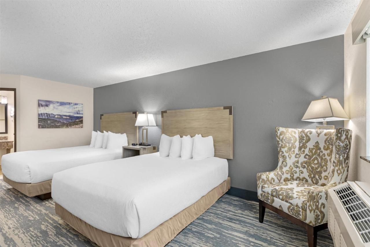 Queen Room with Two Queen Beds - Disability Access - Non-Smoking at Best Western Alpenglo Lodge