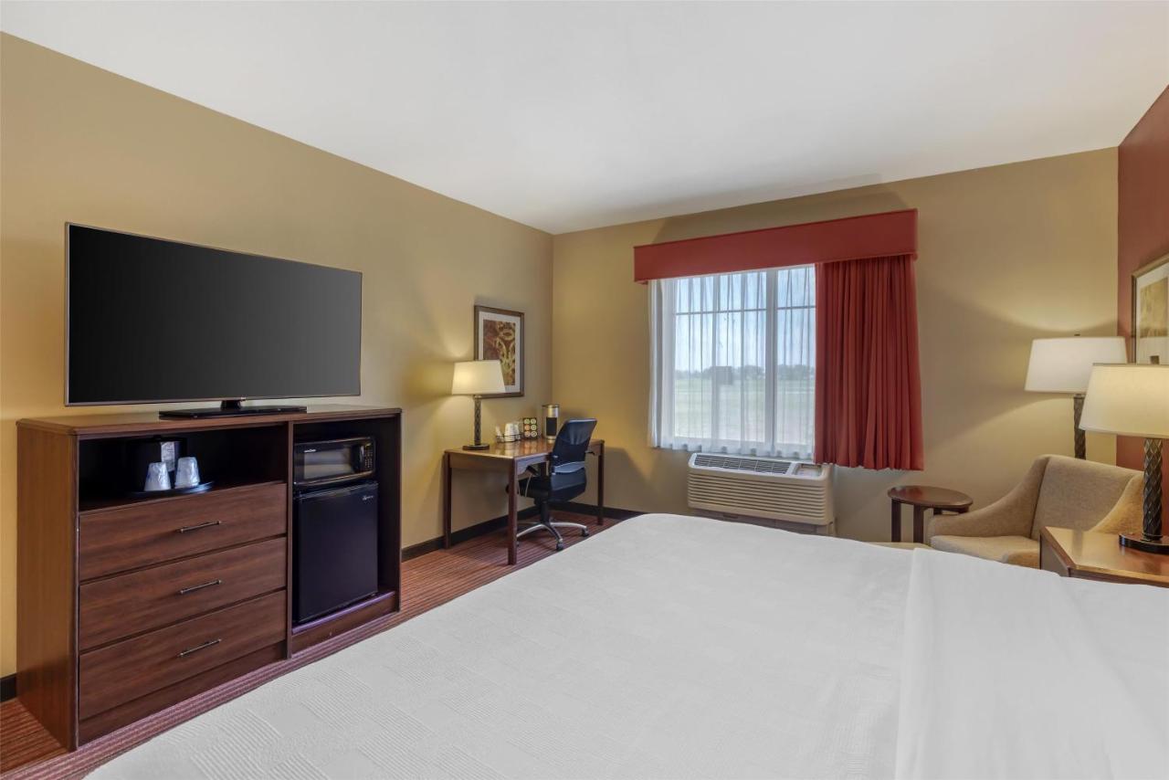  | Best Western Plus Hudson Hotel & Suites
