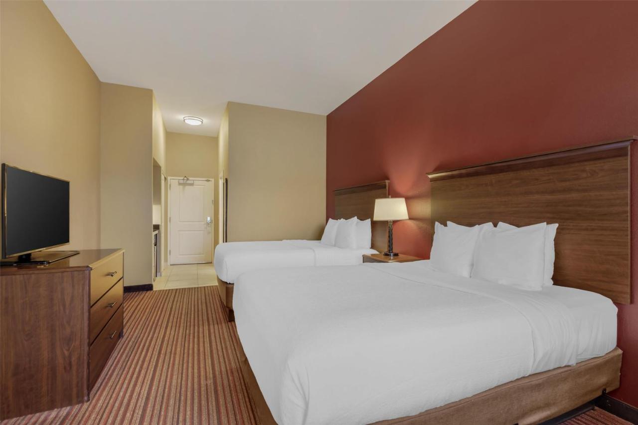  | Best Western Plus Hudson Hotel & Suites