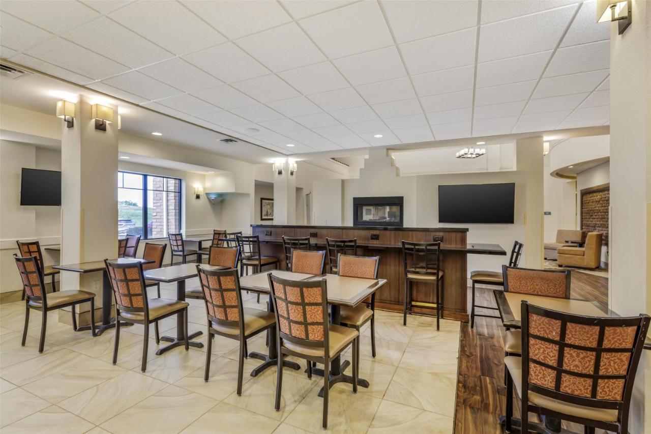  | Best Western Plus Hudson Hotel & Suites