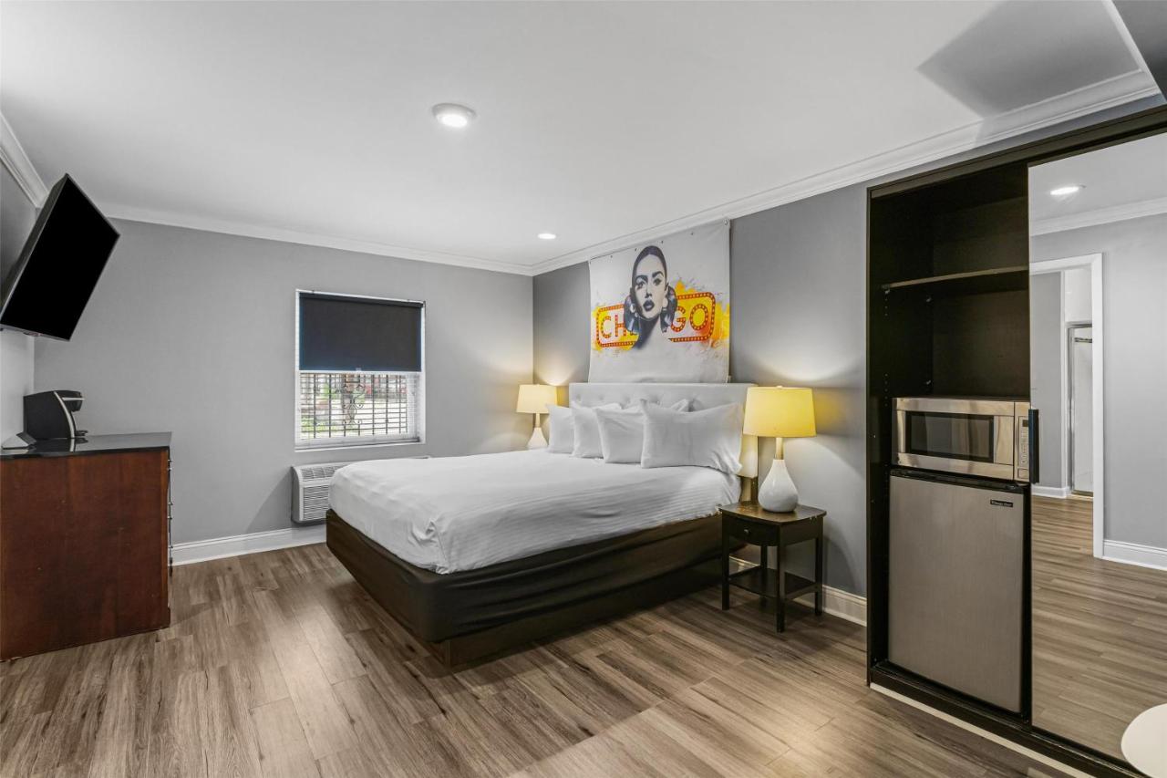 | Hotel Chicago West Loop
