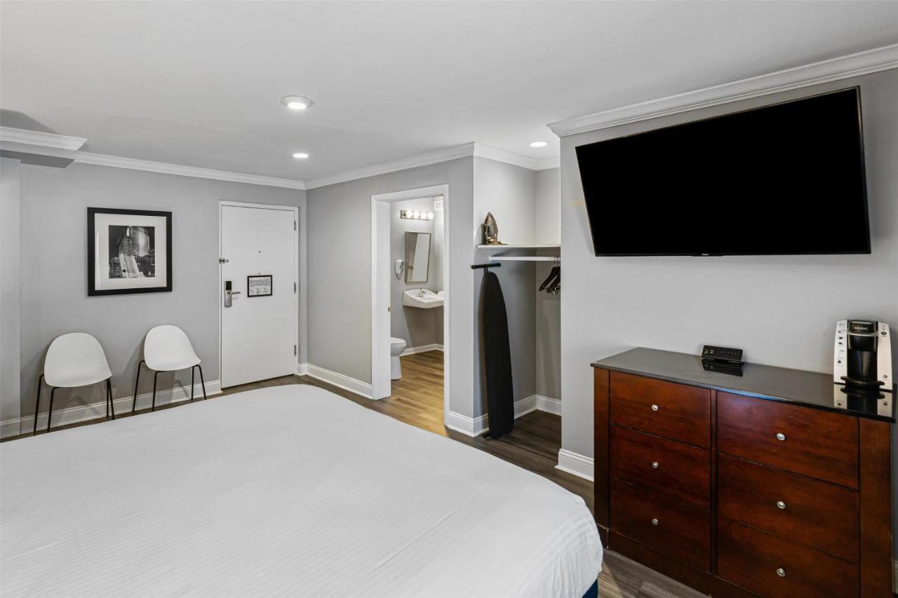 | Hotel Chicago West Loop