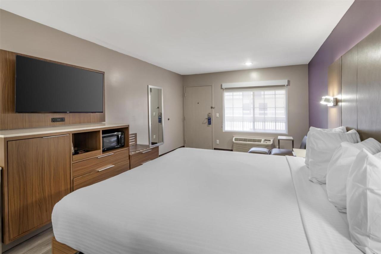 | Best Western Airport Plaza Inn - Los Angeles LAX Airport