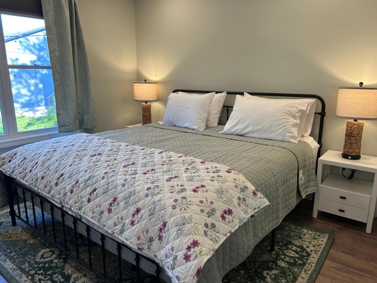 | Canterbury Cottage Bed & Breakfast