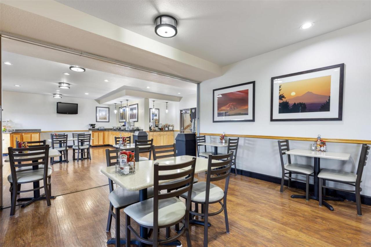  | Best Western Woodburn Inn