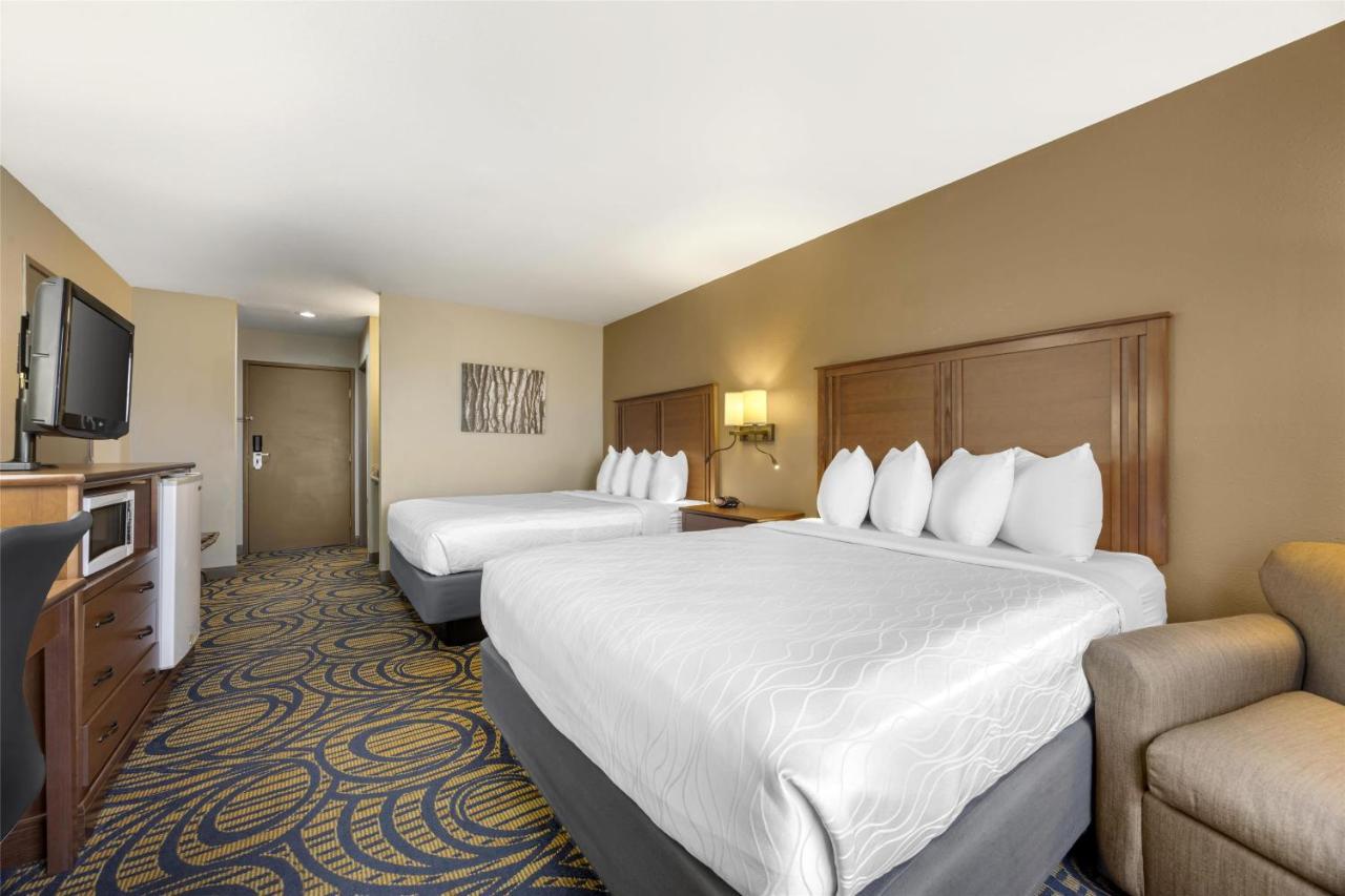  | Best Western Woodburn Inn