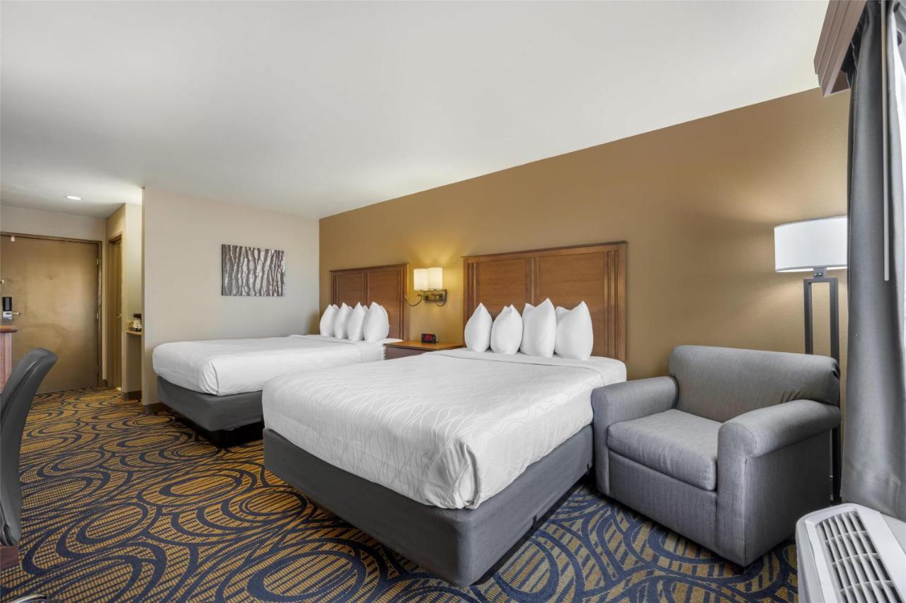  | Best Western Woodburn Inn