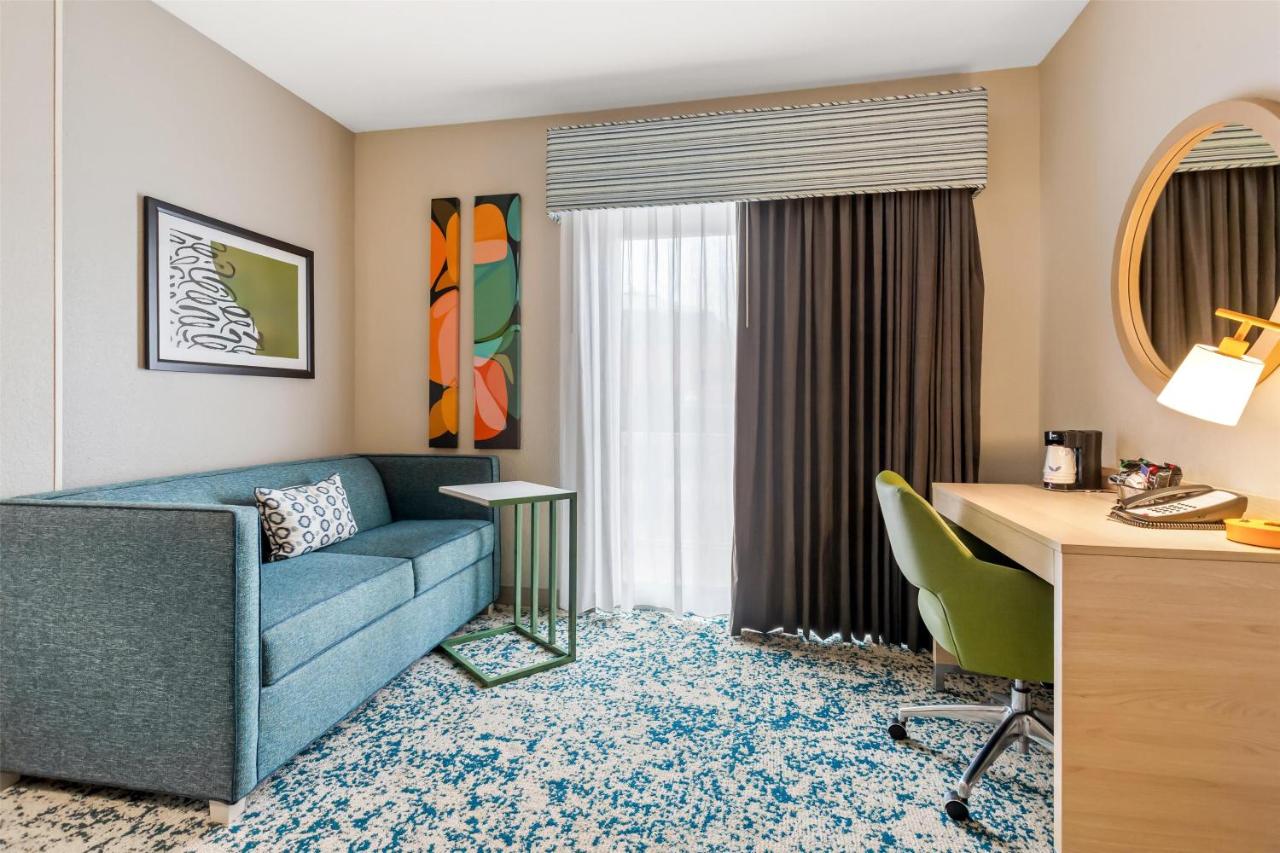 | Hampton Inn & Suites St. Petersburg/Downtown
