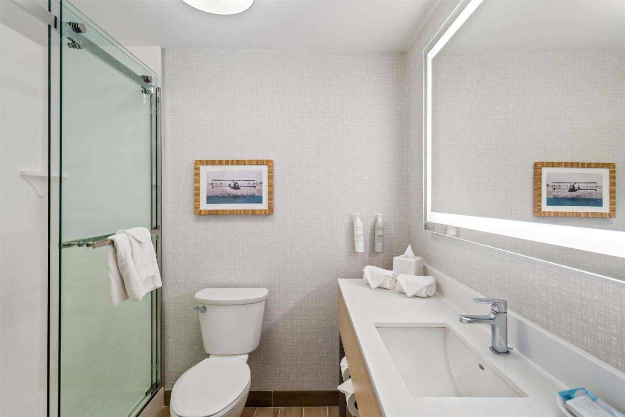 | Hampton Inn & Suites St. Petersburg/Downtown