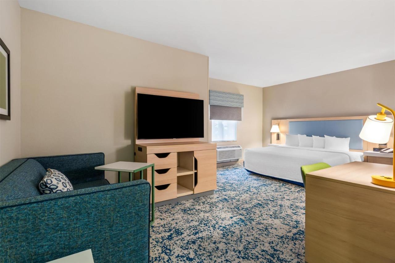  | Hampton Inn & Suites St. Petersburg/Downtown