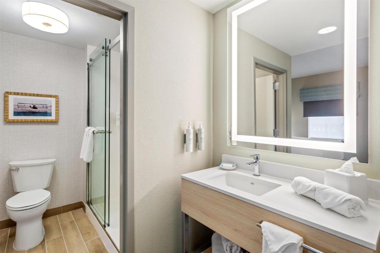 | Hampton Inn & Suites St. Petersburg/Downtown