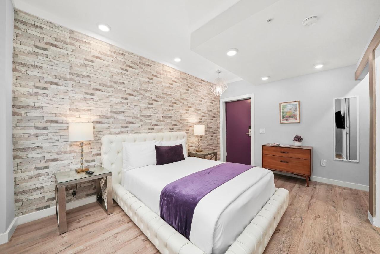 | Shelley Hotel