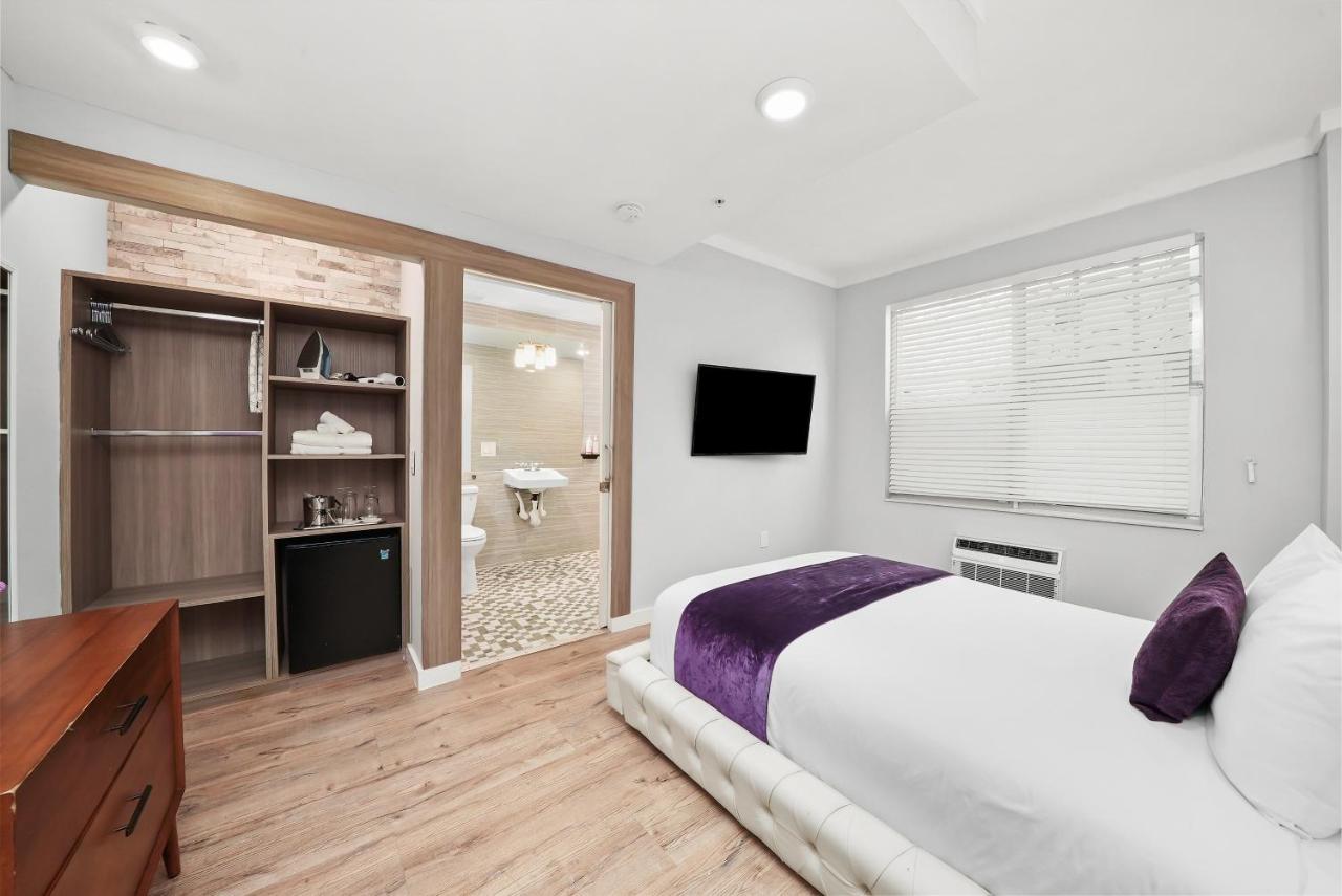 | Shelley Hotel