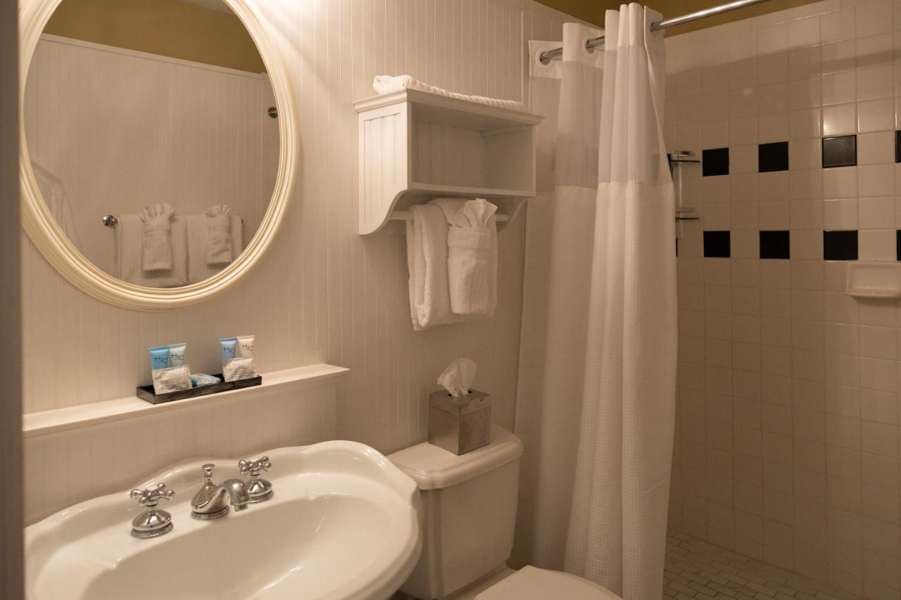Premium King Room with Balcony at The Marshall House, Historic Inns of Savannah