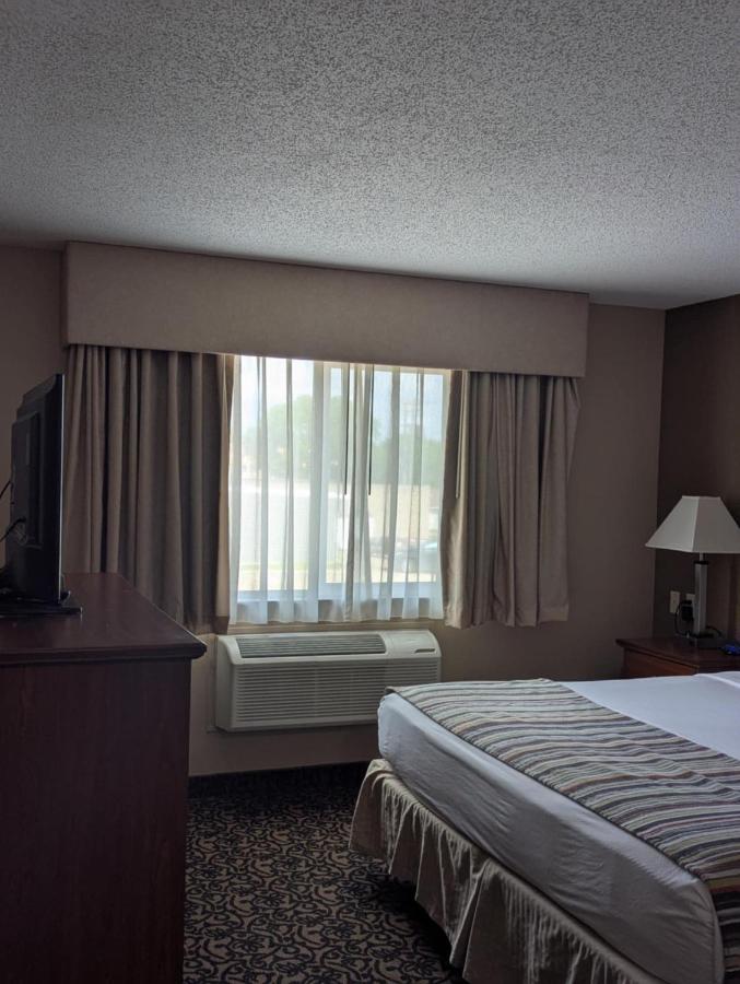 | Canby Inn and Suites