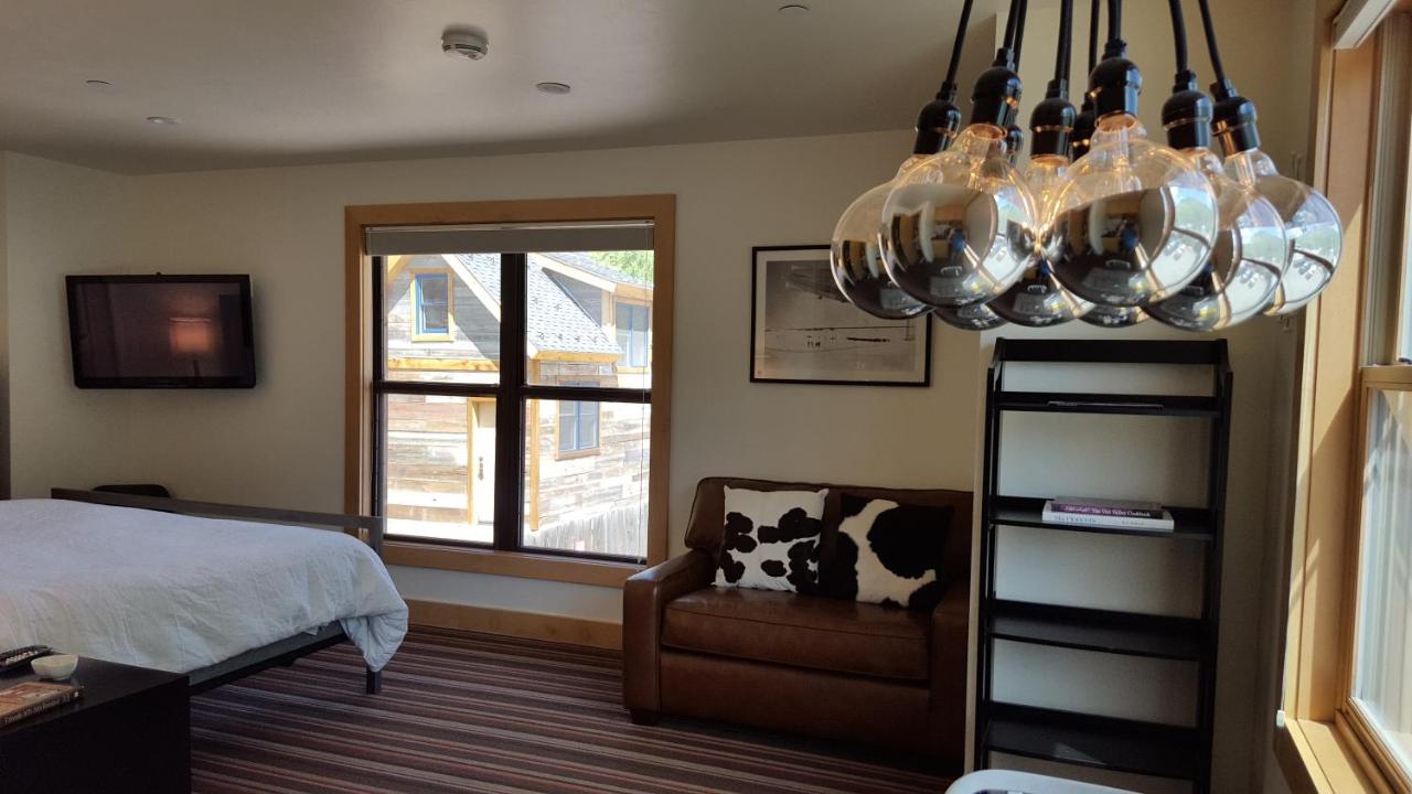 | Hotel Minturn