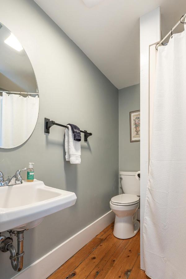| Woodbridge Inn Bed & Breakfast