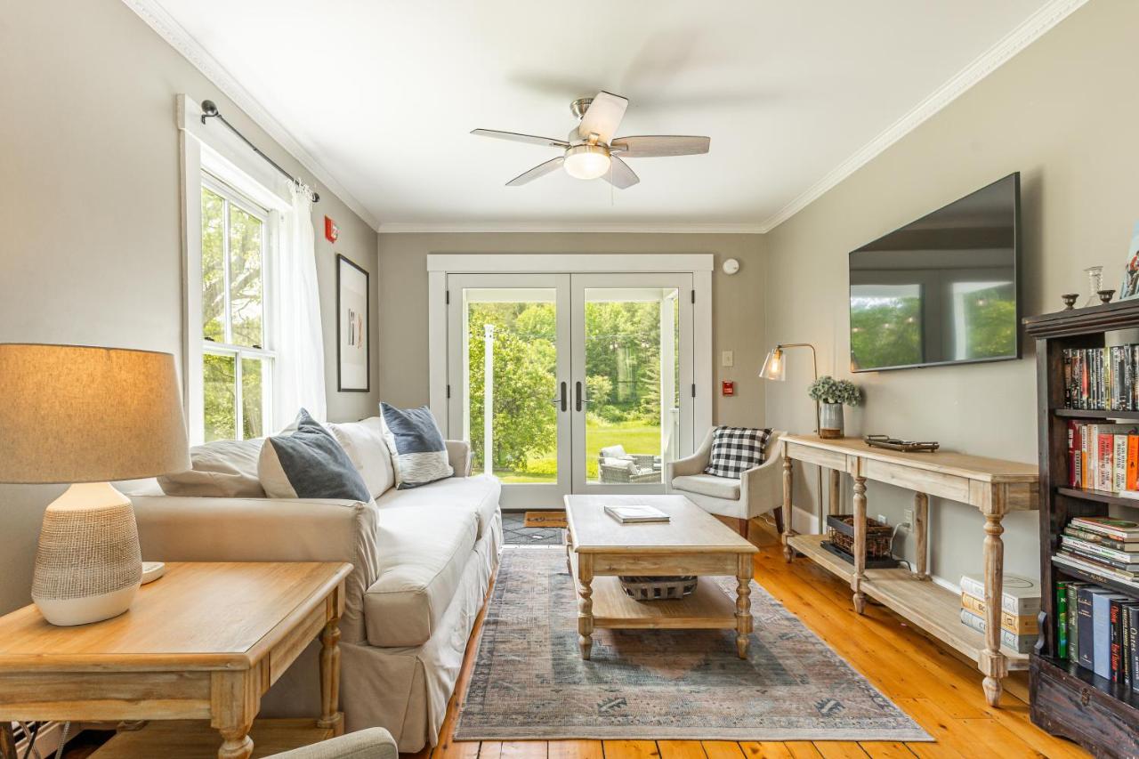 | Woodbridge Inn Bed & Breakfast