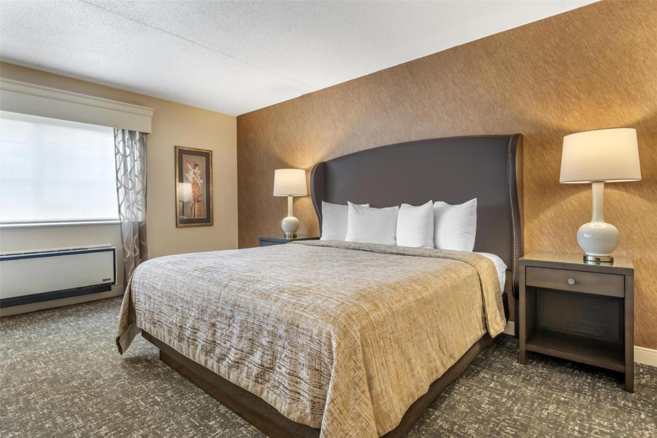 King Suite with Sofa Bed - Non Smoking at Best Western Plus The Normandy Inn & Suites
